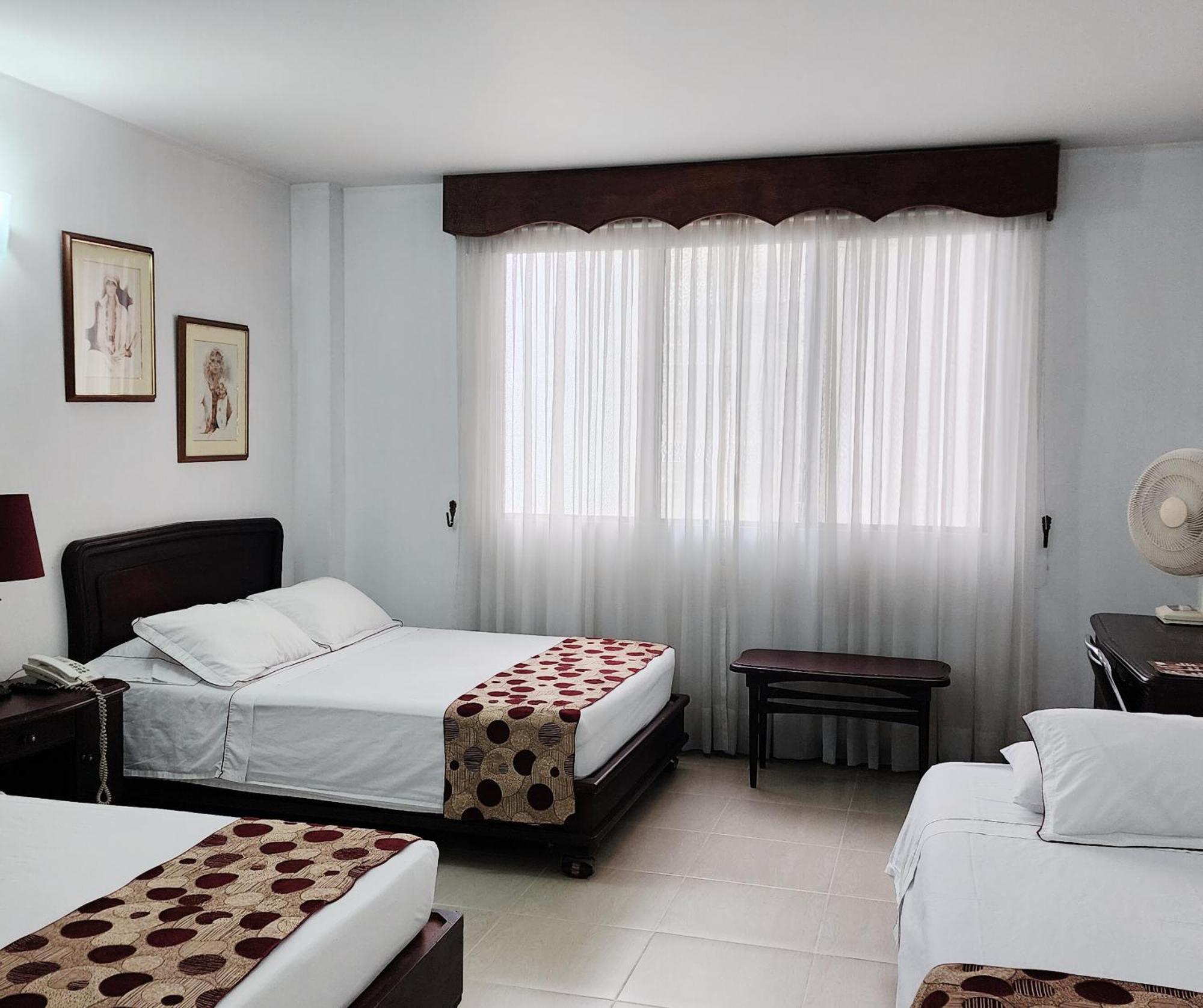 Gran Hotel Medellín Buitenkant foto
