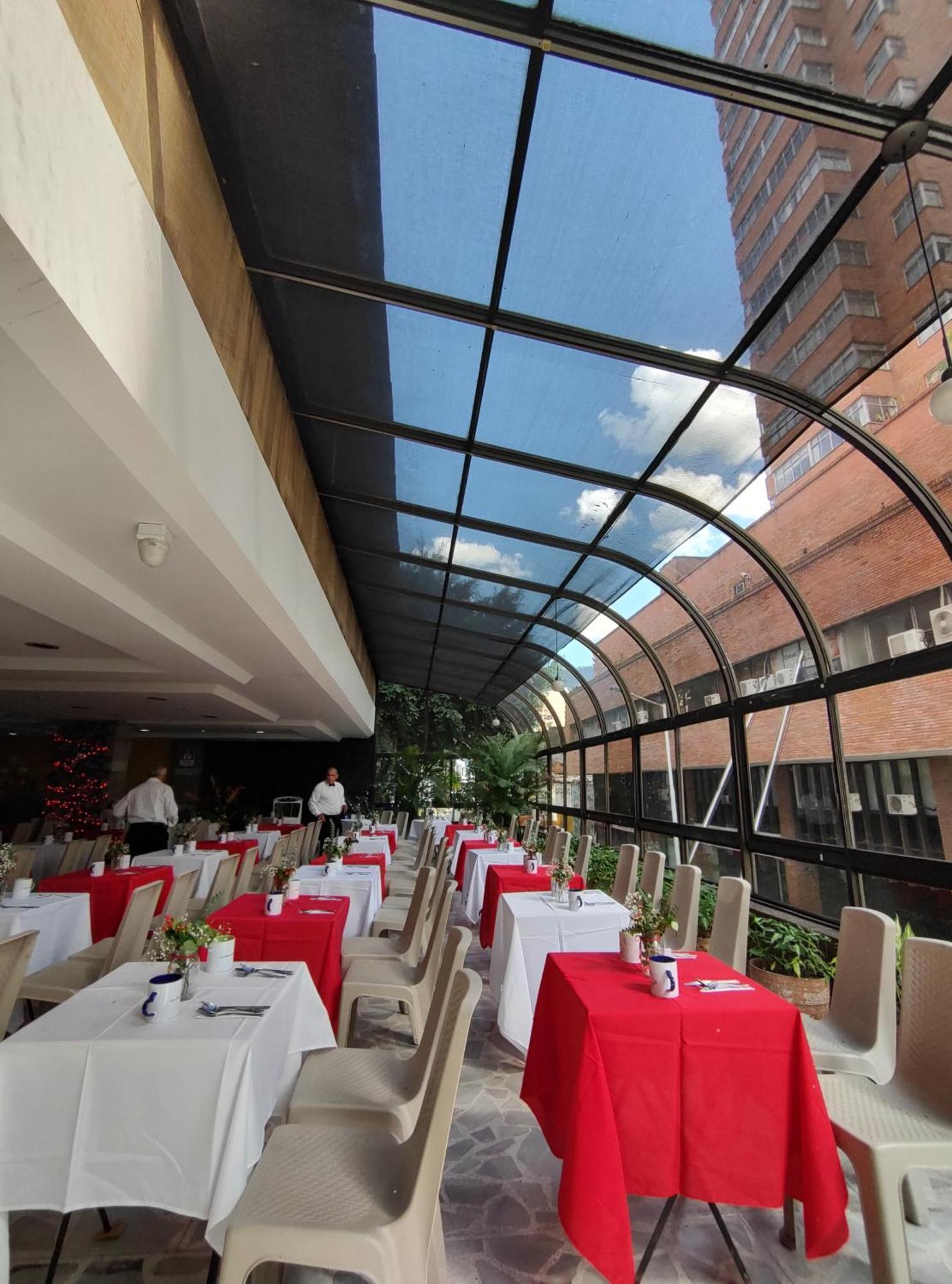 Gran Hotel Medellín Buitenkant foto